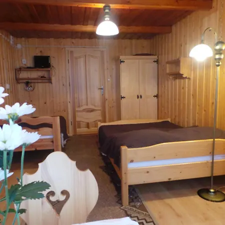 Homestay 9 Sil Drewniany Dom